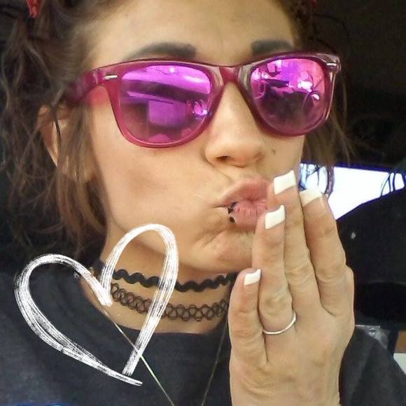 Meet your Posher, Kallie - Picture 1 of 1